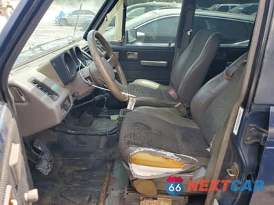 Zdjęcie 7 z 13 samochodu: 1991 ISUZU TROOPER VIN:JACCH58R4M7911806 - miniatura