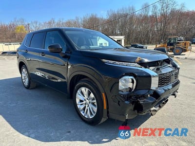 Czwarte zdjęcie samochodu z boku: 2025 MITSUBISHI OUTLANDER ES VIN:JA4J3UA81SZ036733 - miniatura