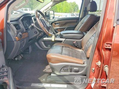 Zdjęcie 7 z 12 samochodu: 2017 NISSAN TITAN XD PLATINUM RESERVE VIN:1N6BA1F40HN548548 - miniatura