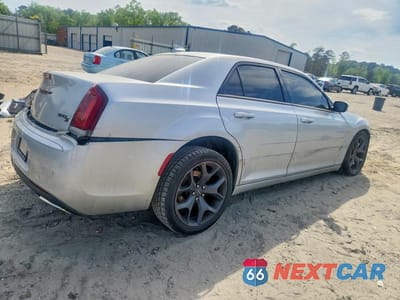 Trzecie zdjęcie samochodu z tyłu: 2021 CHRYSLER 300 S VIN:2C3CCABG9MH545477 - miniatura