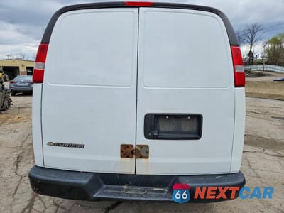 Zdjęcie 6 z 12 samochodu: 2017 CHEV EXPRESS G3500 VIN:1GCZGGFG0H1316391 - miniatura