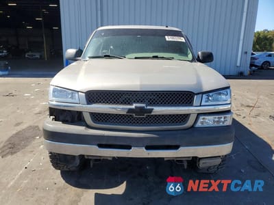 Piąte zdjęcie samochodu w środku: 2003 CHEVROLET SILVERADO K2500 HEAVY DUTY VIN:1GCHK23U63F176611 - miniatura
