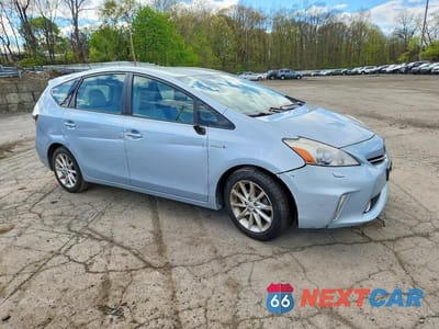 Czwarte zdjęcie samochodu z boku: 2012 TOYOTA PRIUS V FIVE VIN:JTDZN3EU1C3040807 - miniatura