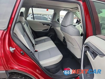 Zdjęcie 10 z 12 samochodu: 2019 TOYOTA RAV4 LIMITED VIN:JTMDWRFVXKD510116 - miniatura
