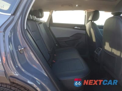 Zdjęcie 11 z 13 samochodu: 2022 VOLKSWAGEN TAOS SE VIN:3VVTX7B23NM064717 - miniatura