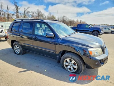 Czwarte zdjęcie samochodu z boku: 2006 TOYOTA HIGHLANDER LIMITED VIN:JTEEP21A160139904 - miniatura