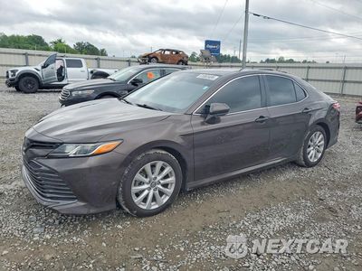 2018 TOYOTA CAMRY LE 4T1B11HKXJU650798 - główne zdjęcie licytacji z USA - miniatura