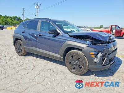 Czwarte zdjęcie samochodu z boku: 2026 HYUNDAI KONA SEL SPORT VIN:KM8HF3ABXTU369251 - miniatura
