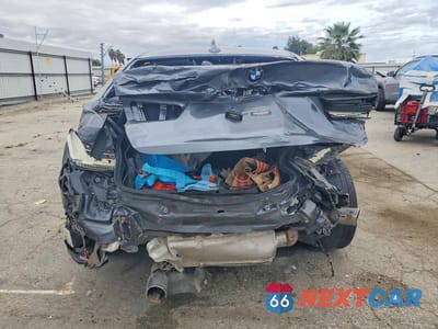 Zdjęcie 6 z 12 samochodu: 2019 BMW 330I VIN:WBA5R1C53KAK12670 - miniatura