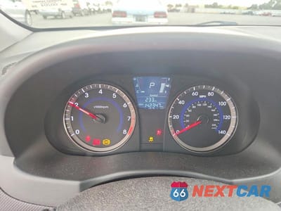 Zdjęcie 9 z 12 samochodu: 2014 HYUNDAI ACCENT GS VIN:KMHCT5AE3EU153575 - miniatura