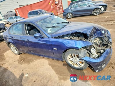 Czwarte zdjęcie samochodu z boku: 2011 BMW 323 I VIN:WBAPG7C58BA795299 - miniatura