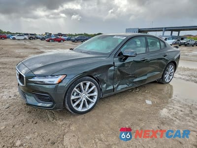 2020 VOLVO S60 T5 MOMENTUM 7JR102FK5LG035803 - główne zdjęcie licytacji z USA - miniatura