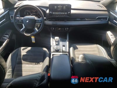 Zdjęcie 8 z 13 samochodu: 2023 MITSUBISHI OUTLANDER SE VIN:JA4J3UA89PZ024188 - miniatura