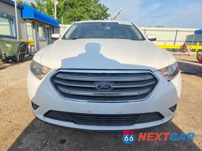 Piąte zdjęcie samochodu w środku: 2016 FORD TAURUS SEL VIN:1FAHP2E80GG137682 - miniatura
