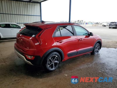 Trzecie zdjęcie samochodu z tyłu: 2025 KIA NIRO LX VIN:KNDCP3LE8S5299518 - miniatura