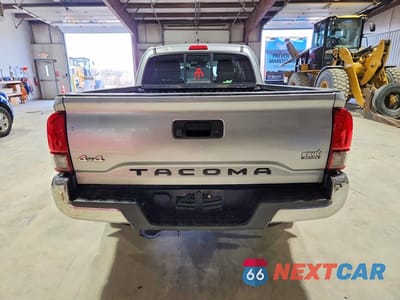 Zdjęcie 6 z 12 samochodu: 2022 TOYOTA TACOMA SR5 VIN:3TYSX5EN1NT012611 - miniatura