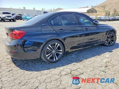 Trzecie zdjęcie samochodu z tyłu: 2018 BMW 330E VIN:WBA8E1C58JA180077 - miniatura
