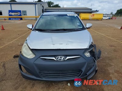 Piąte zdjęcie samochodu w środku: 2014 HYUNDAI ACCENT GLS VIN:KMHCT4AE7EU616487 - miniatura
