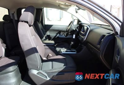 Piąte zdjęcie samochodu w środku: 2017 CHEVROLET COLORADO LT VIN:1GCHTCENXH1238573 - miniatura