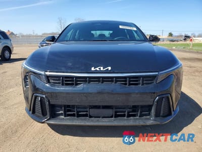 Piąte zdjęcie samochodu w środku: 2025 KIA K4 GT-LINE VIN:3KPFW4DE9SE228157 - miniatura