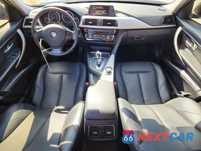 Zdjęcie 8 z 13 samochodu: 2016 BMW 320 XI VIN:WBA8E5G56GNT41612 - miniatura