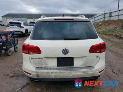 Zdjęcie 6 z 13 samochodu: 2012 VOLKSWAGEN TOUAREG V6 VIN:WVGFF9BP5CD001791 - miniatura