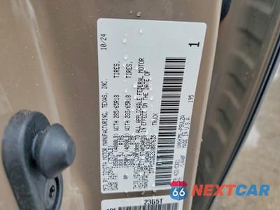 Zdjęcie 12 z 12 samochodu: 2025 TOYOTA TUNDRA TRD PRO HV VIN:5TFPC5DB2SX087635 - miniatura