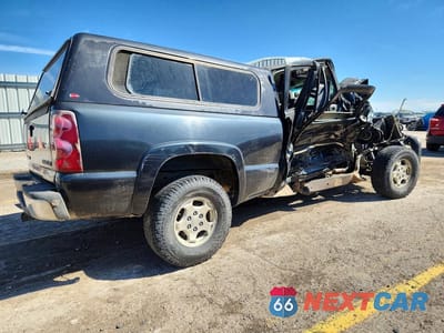 Trzecie zdjęcie samochodu z tyłu: 2003 CHEVROLET SILVERADO K1500 VIN:1GCEK19T33E111913 - miniatura