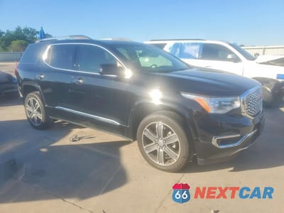 Czwarte zdjęcie samochodu z boku: 2019 GMC ACADIA DENALI VIN:1GKKNPLS6KZ228149 - miniatura