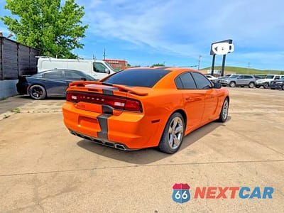 Czwarte zdjęcie samochodu z boku: 2014 DODGE CHARGER R VIN:2C3CDXCT4EH140267 - miniatura
