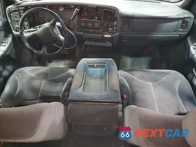 Zdjęcie 8 z 13 samochodu: 2002 GMC NEW SIERRA K1500 VIN:2GTEK19V521340286 - miniatura