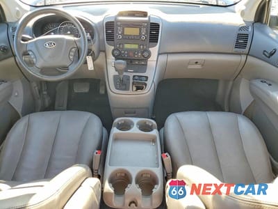 Zdjęcie 8 z 13 samochodu: 2010 KIA SEDONA EX VIN:KNDMH4C37A6337836 - miniatura