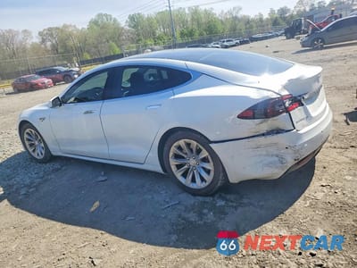 Drugie zdjęcie samochodu z przodu: 2016 TESLA MODEL S VIN:5YJSA1E15GF161498 - miniatura