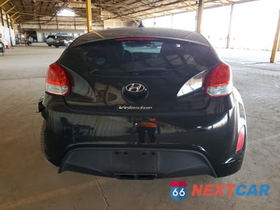 Zdjęcie 6 z 12 samochodu: 2013 HYUNDAI VELOSTER BASE VIN:KMHTC6AD2DU165180 - miniatura
