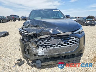 Piąte zdjęcie samochodu w środku: 2025 AUDI Q5 PREMIUM PLUS VIN:WA12AAGU8S2116228 - miniatura