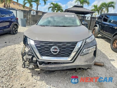Piąte zdjęcie samochodu w środku: 2023 NISSAN ROGUE S VIN:JN8BT3ABXPW468525 - miniatura