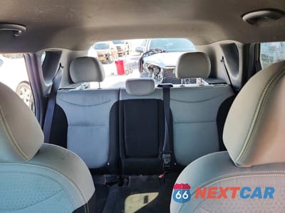 Zdjęcie 10 z 12 samochodu: 2015 KIA SOUL + VIN:KNDJP3A54F7113302 - miniatura