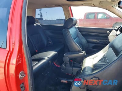 Zdjęcie 10 z 12 samochodu: 2000 VOLKSWAGEN GTI GLX VIN:WVWDE21J8YW216550 - miniatura