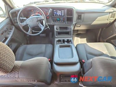 Zdjęcie 8 z 12 samochodu: 2004 CHEVROLET AVALANCHE K1500 VIN:3GNEK12T44G126349 - miniatura