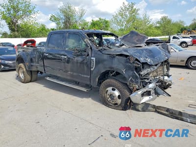 Czwarte zdjęcie samochodu z boku: 2017 FORD F350 SUPER DUTY VIN:1FT8W3DT3HED17437 - miniatura