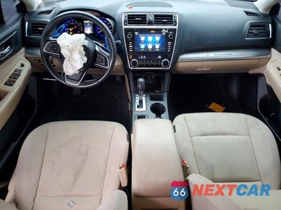 Zdjęcie 8 z 12 samochodu: 2018 SUBARU LEGACY 2.5I PREMIUM VIN:4S3BNAC65J3006781 - miniatura