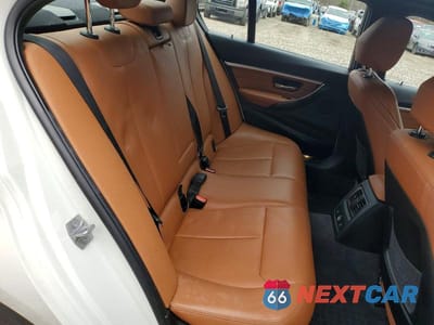 Zdjęcie 10 z 12 samochodu: 2017 BMW 330 XI VIN:WBA8D9G3XHNU62153 - miniatura