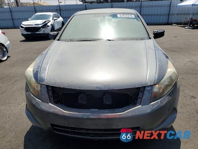 Piąte zdjęcie samochodu w środku: 2009 HONDA ACCORD LX VIN:1HGCP26399A053052 - miniatura