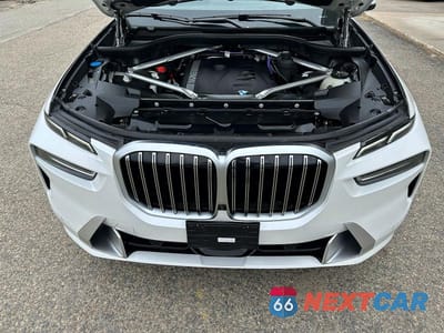 Zdjęcie 7 z 14 samochodu: 2024 BMW X7 XDRIVE40I VIN:5UX23EM03R9U24321 - miniatura