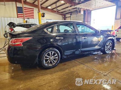 Trzecie zdjęcie samochodu z tyłu: 2015 NISSAN ALTIMA 2.5 S VIN:1N4AL3AP0FC419777 - miniatura