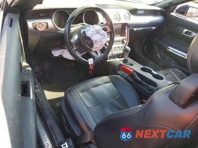 Zdjęcie 8 z 13 samochodu: 2019 FORD MUSTANG VIN:1FATP8UH3K5188404 - miniatura