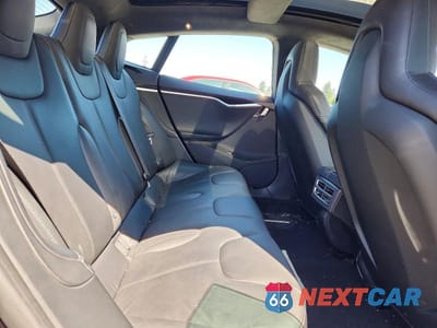 Zdjęcie 10 z 12 samochodu: 2015 TESLA MODEL S VIN:5YJSA1E29FF120279 - miniatura