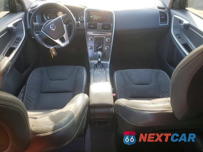 Zdjęcie 8 z 11 samochodu: 2016 VOLVO XC60 T5 VIN:YV440MDJ6G2865322 - miniatura