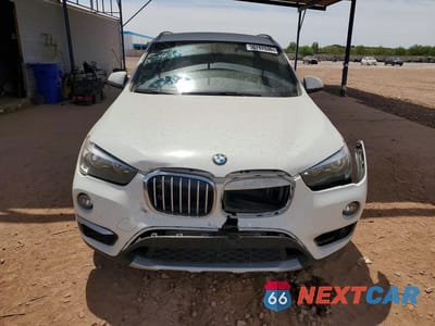Piąte zdjęcie samochodu w środku: 2018 BMW X1 XDRIVE28I VIN:WBXHT3C37J5L24779 - miniatura