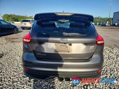 Zdjęcie 6 z 12 samochodu: 2016 FORD FOCUS ST VIN:1FADP3L94GL318291 - miniatura
